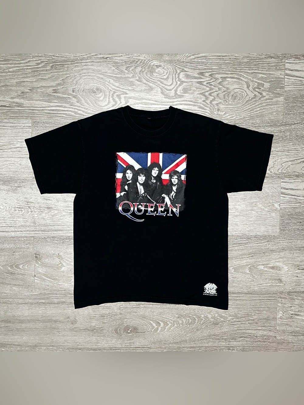 2008 Queen Vintage Black Graphic Band T-Shirt